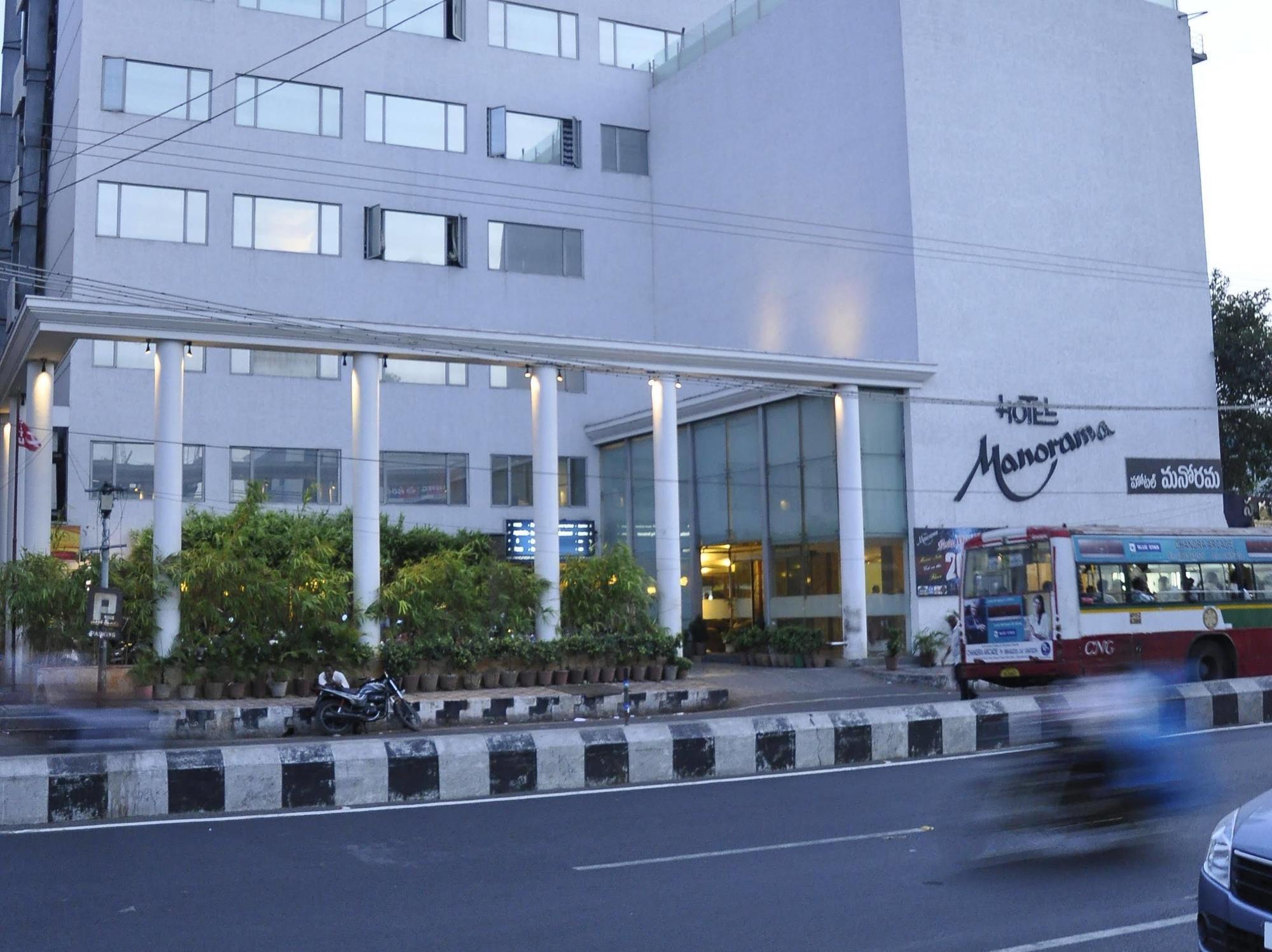 Hotel Manorama Vijayawāda Eksteriør bilde